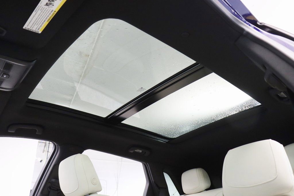 Used 2023 Cadillac XT5 Sportv AWD/4WD image 28