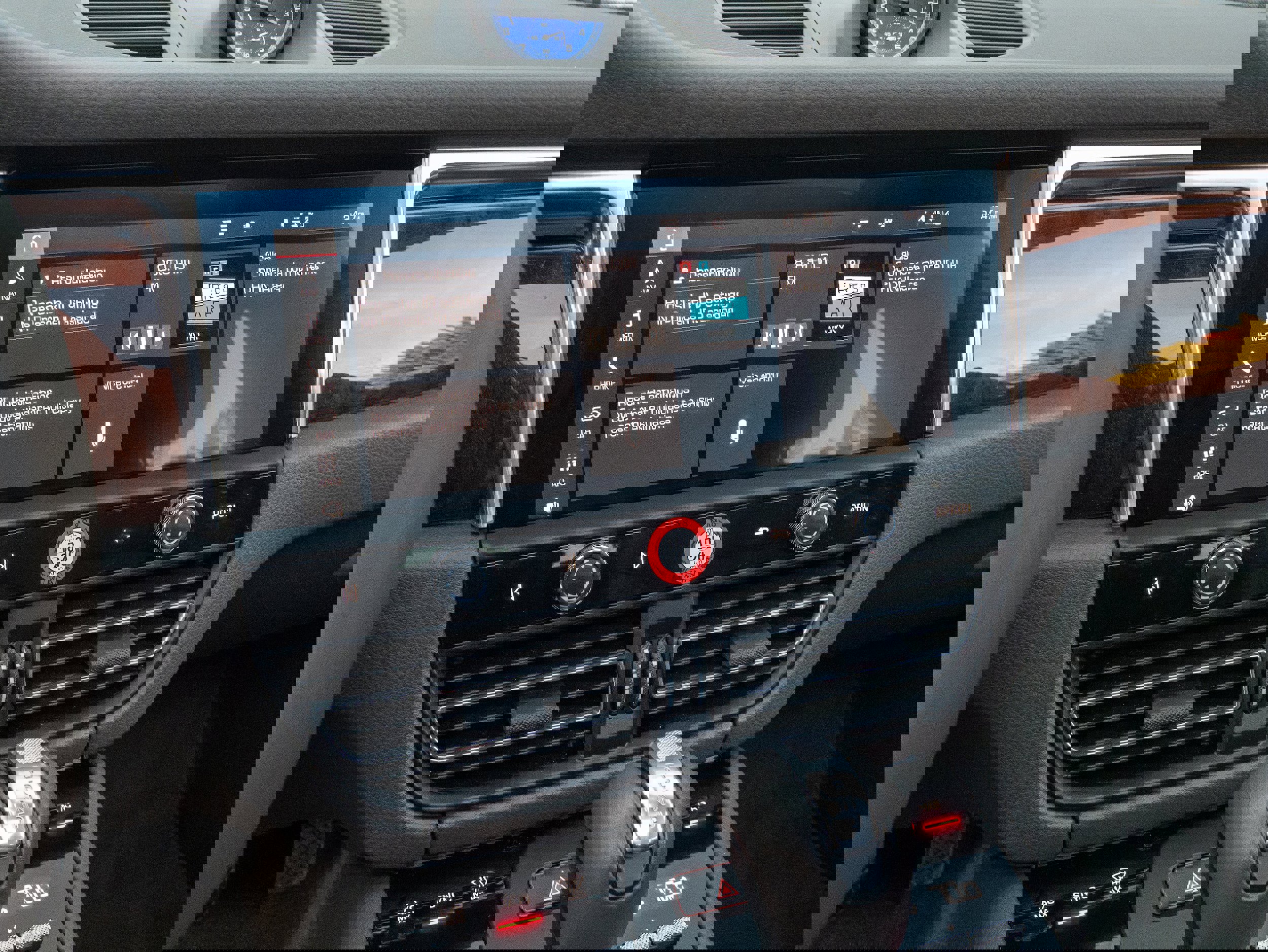 Used 2023 Porsche Macan image 26