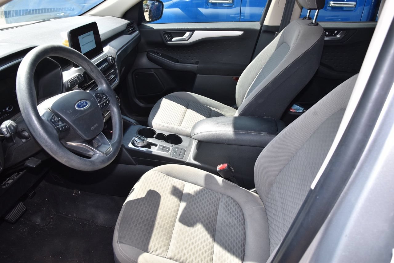 Used 2020 Ford Escape SE FWD image 9