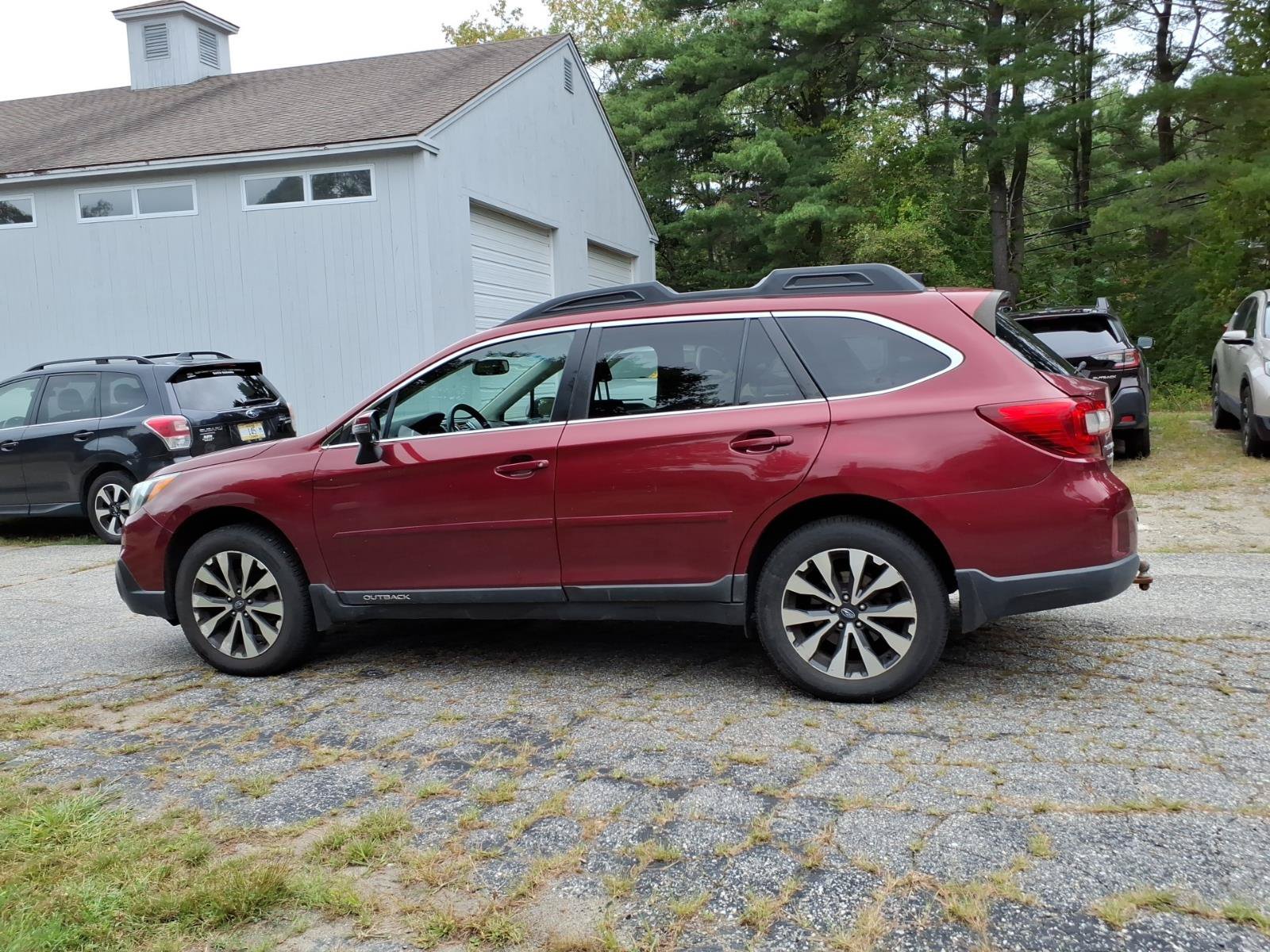Used 2016 Subaru Outback 2.5i Limited AWD/4WD image 7