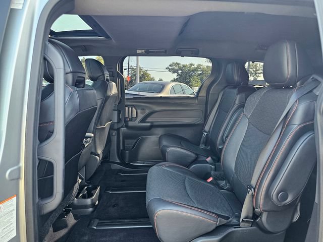 Used 2024 Toyota Sienna XSE w/ XSE Premium Package FWD image 24