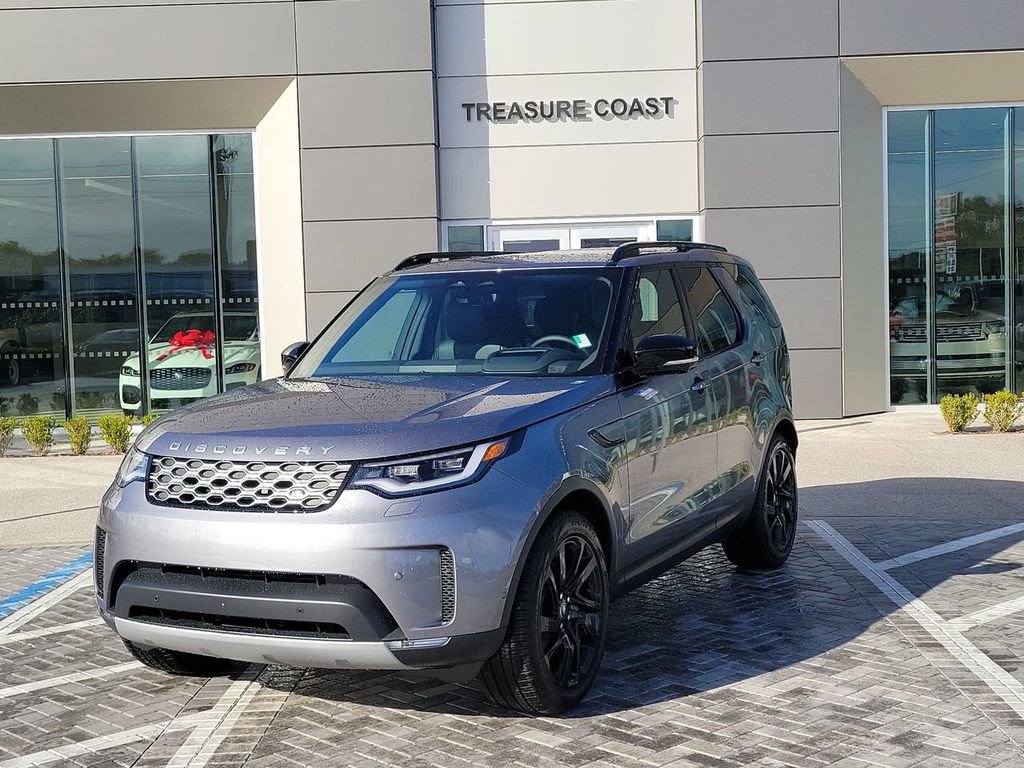 New 2025 Land Rover Discovery S