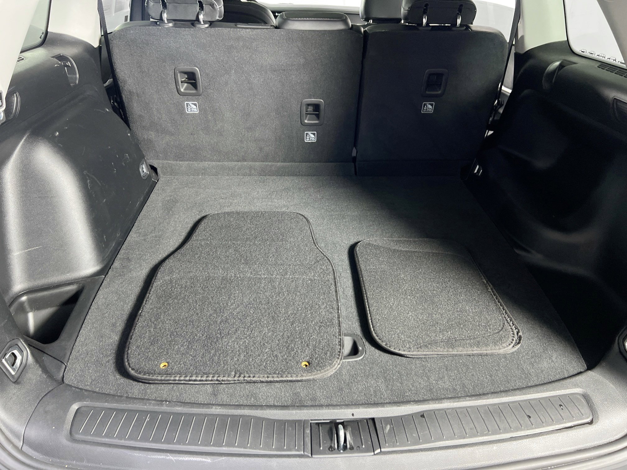 Used 2022 Jeep Grand Cherokee Limited image 25