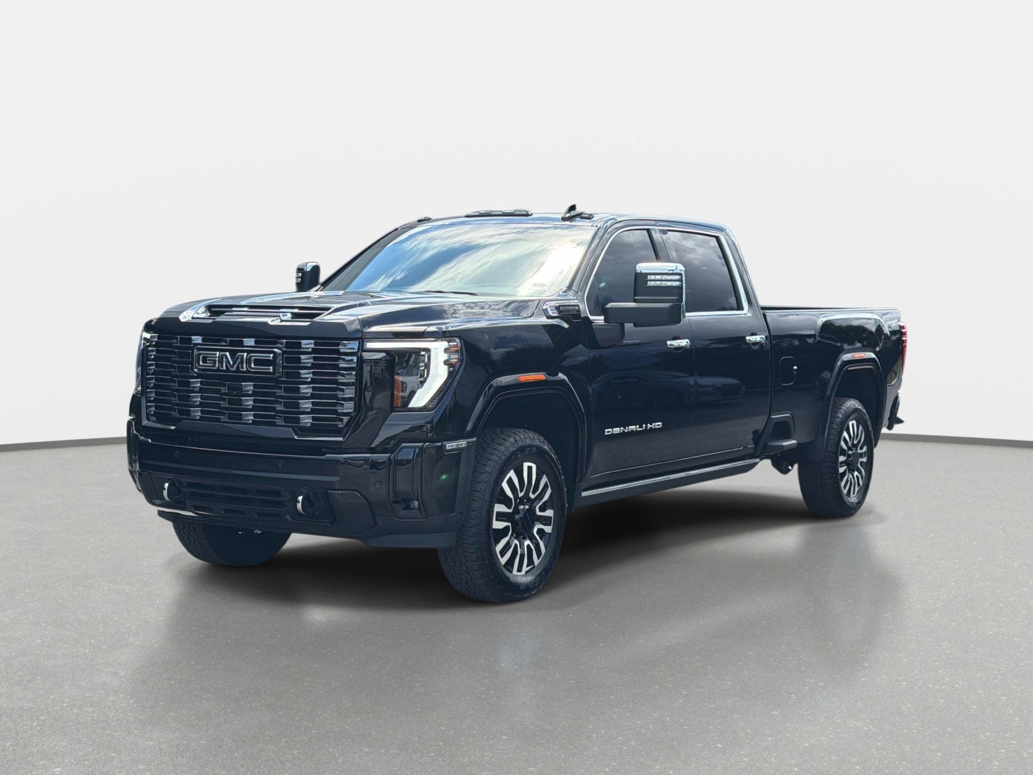 Used 2025 GMC Sierra 2500 Denali Ultimate w/ Max Trailering Package AWD/4WD image 13
