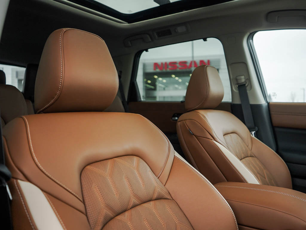 New 2026 Nissan Pathfinder Platinum AWD/4WD image 12