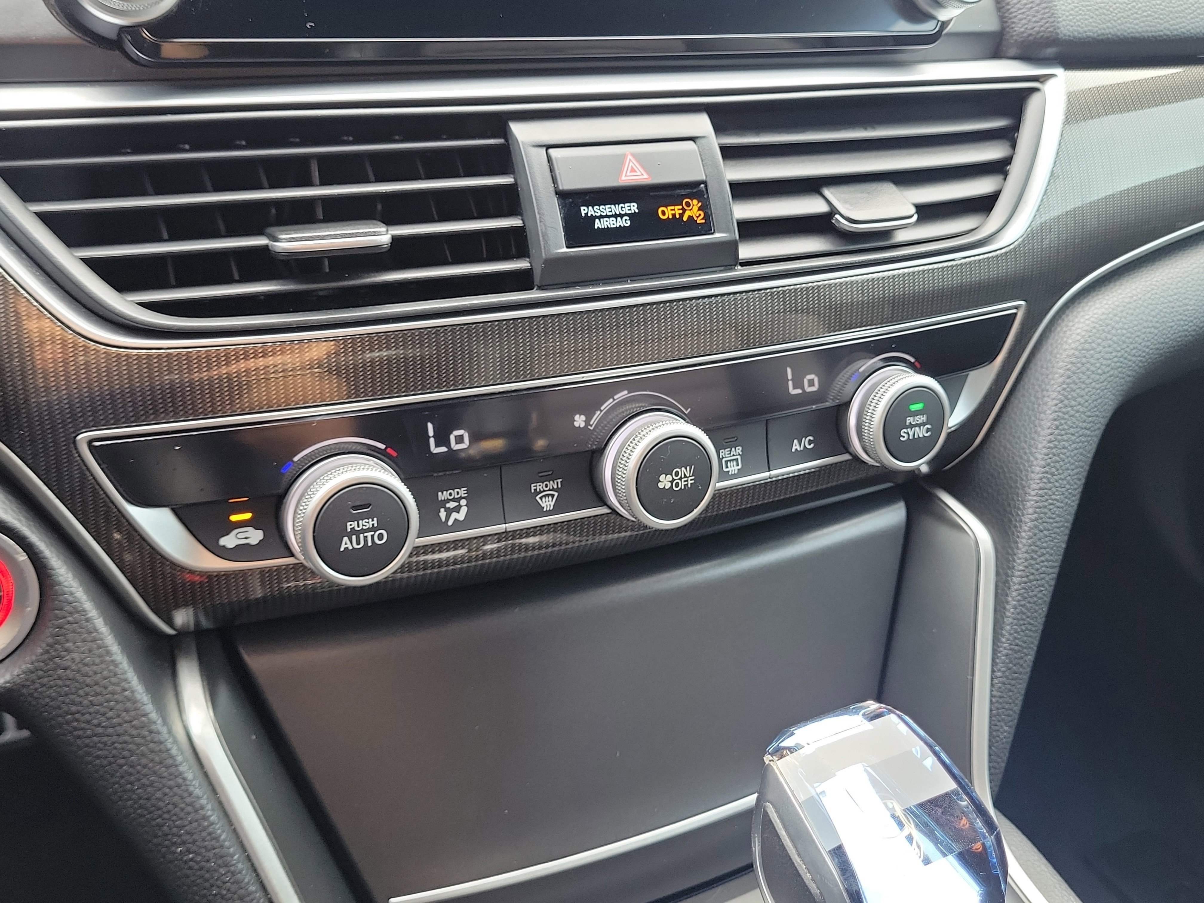 Used 2018 Honda Accord Sport image 32