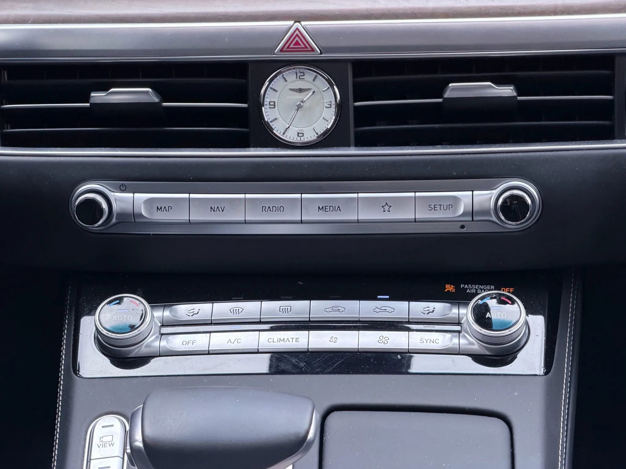 Used 2021 Genesis G90 5.0 Ultimate image 21