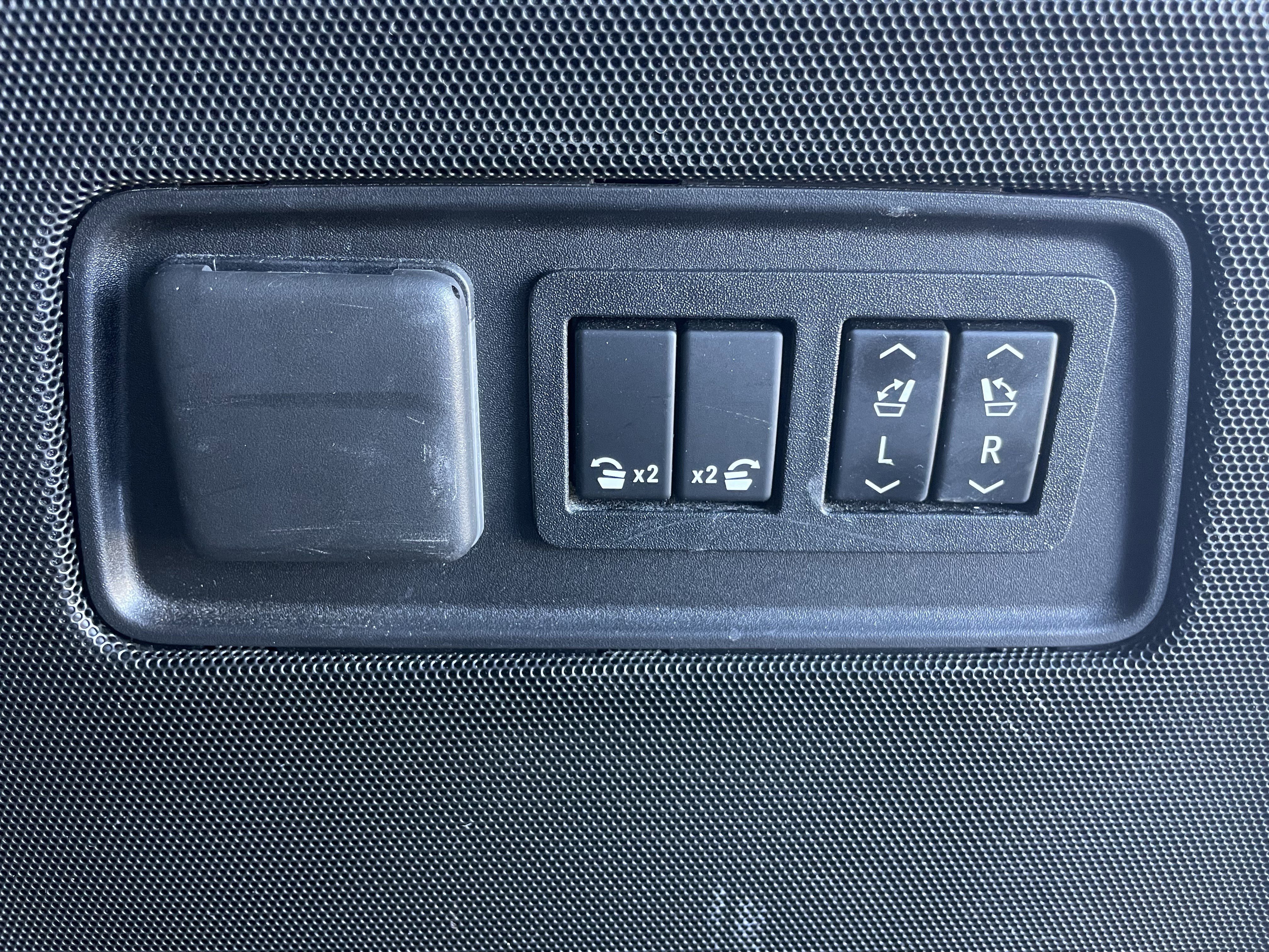 Used 2021 Cadillac Escalade Sport image 40