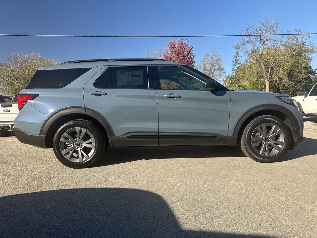 New 2026 Ford Explorer Active image 5