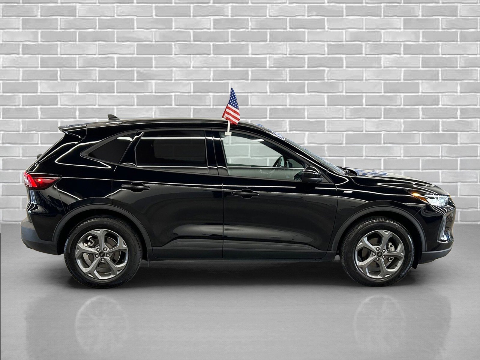 Used 2025 Ford Escape ST-Line Select w/ Tech Pack #2 AWD/4WD image 6