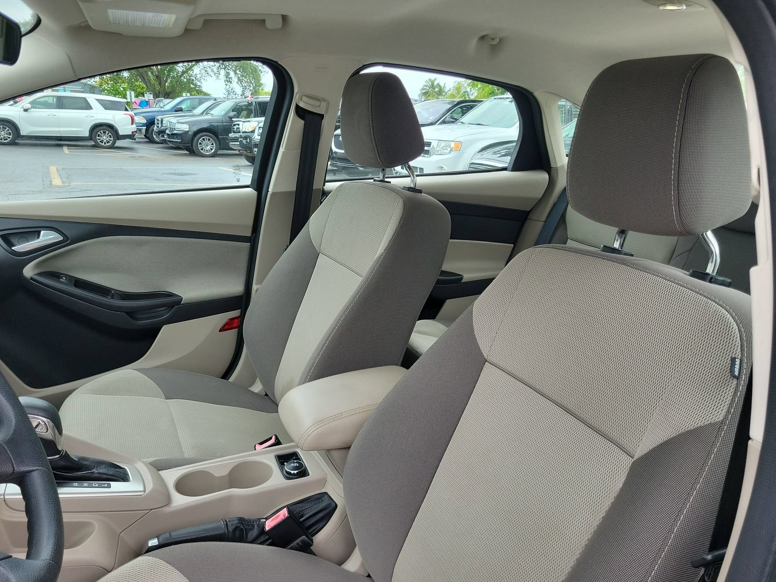 Used 2012 Ford Focus SE FWD image 11