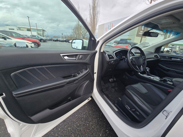 Used 2015 Ford Edge Sport image 23