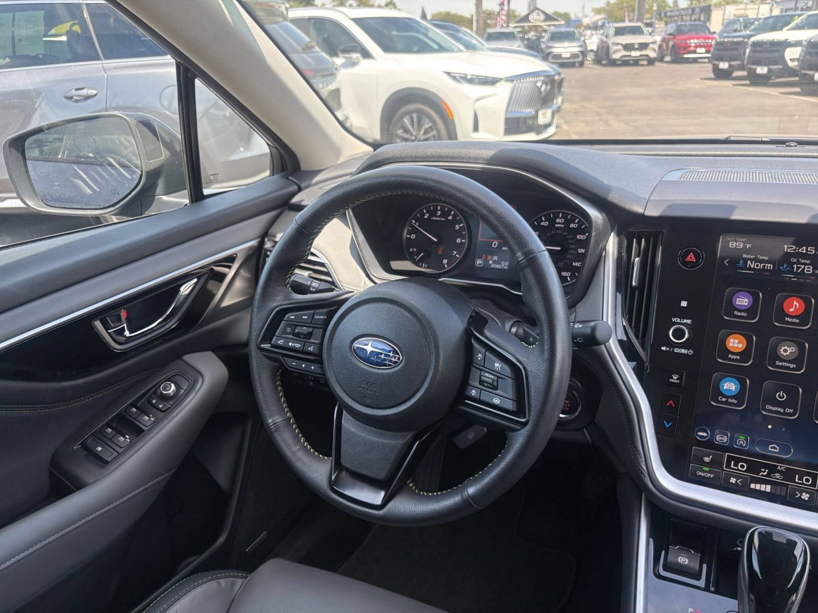 Used 2025 Subaru Outback Onyx Edition AWD/4WD image 35