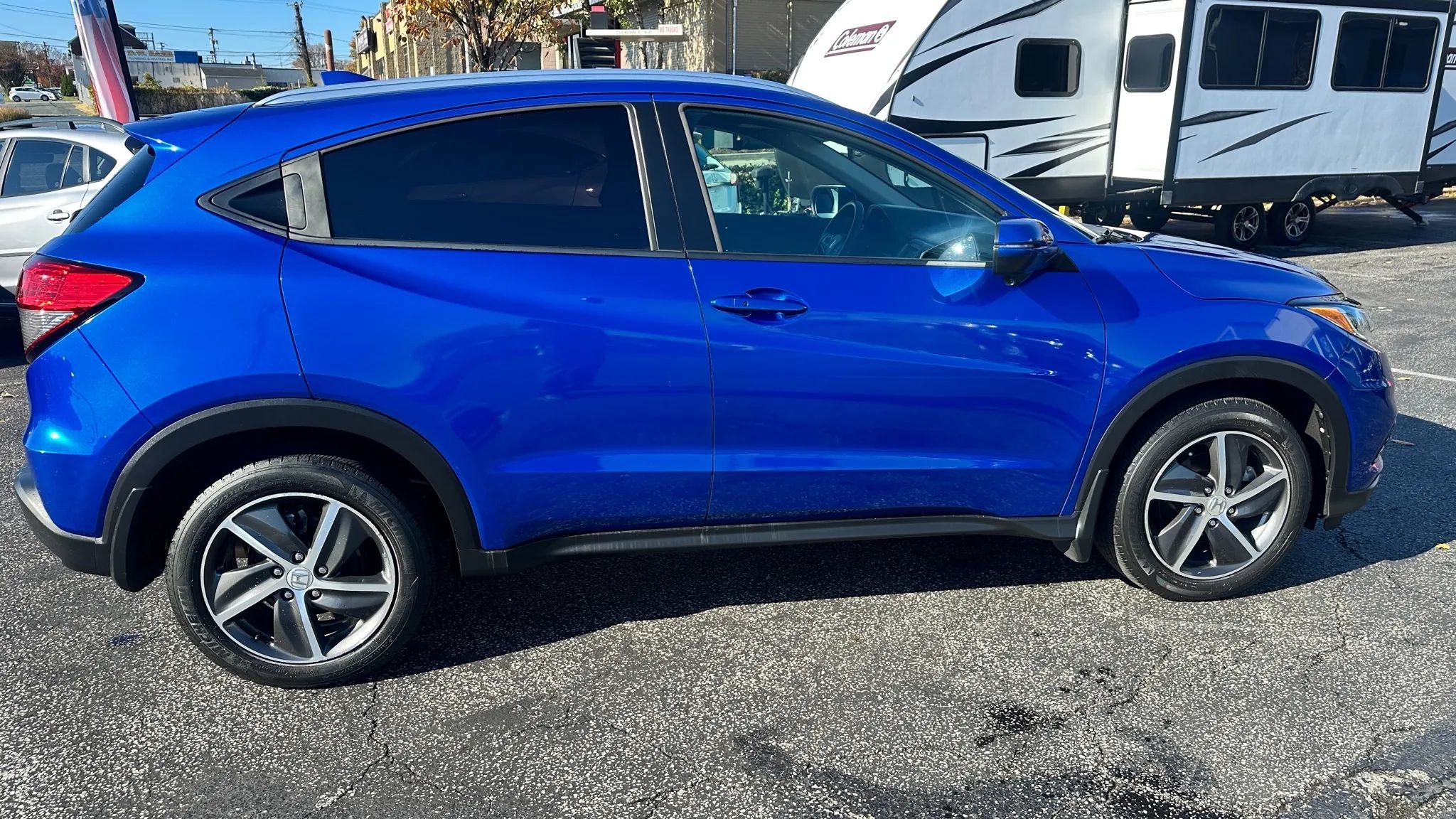 Used 2021 Honda HR-V EX image 9