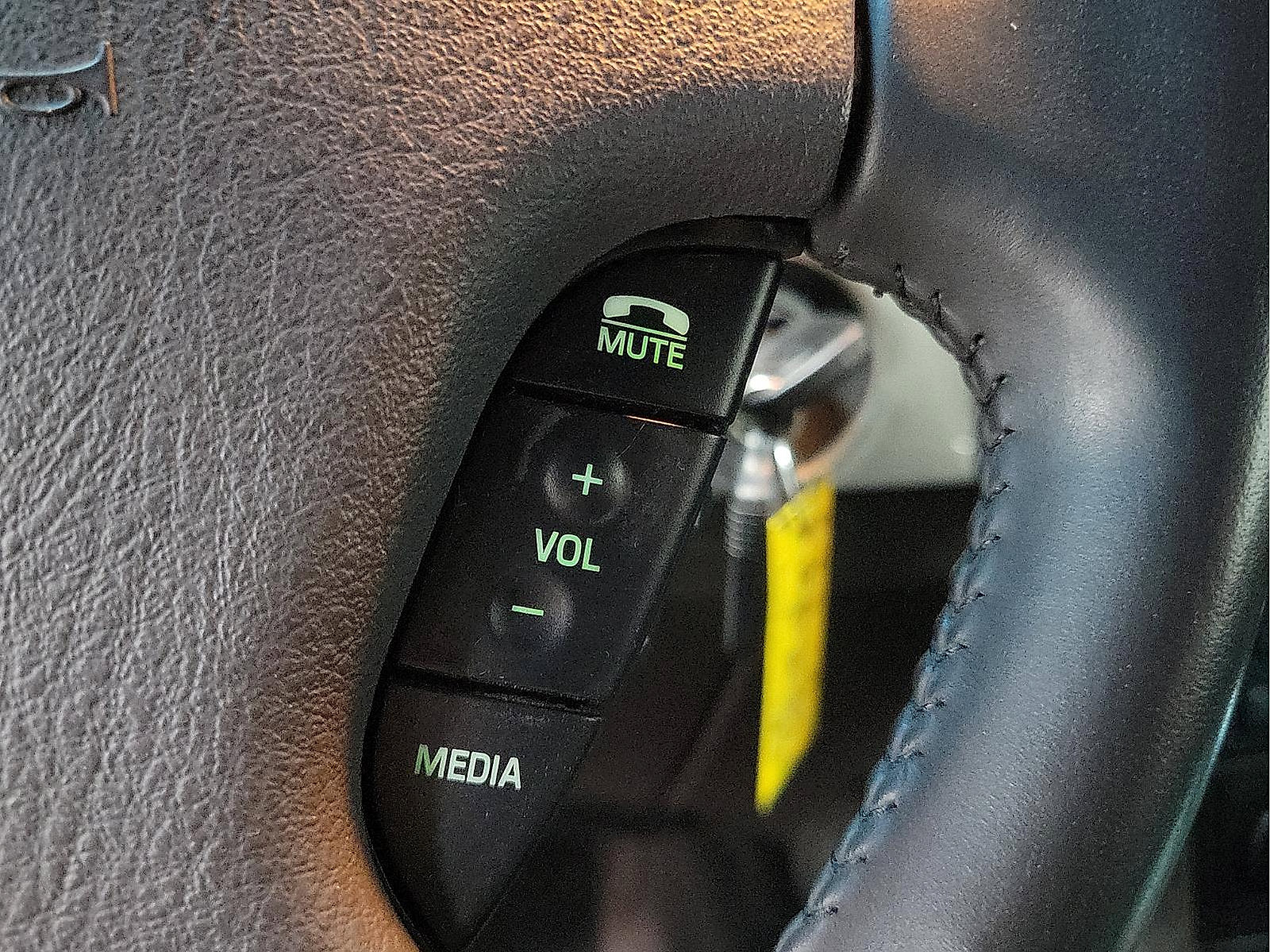 Used 2002 Ford Thunderbird image 19