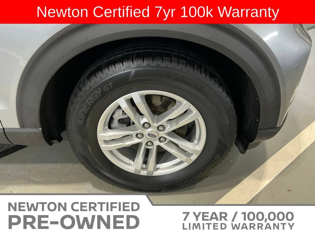 Used 2021 Ford Explorer XLT w/ Equipment Group 202A AWD/4WD image 55