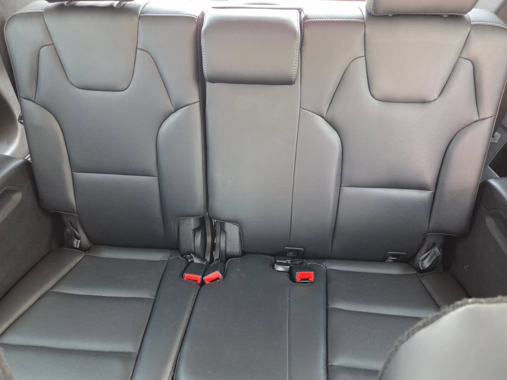 Used 2025 Kia Telluride S FWD image 6