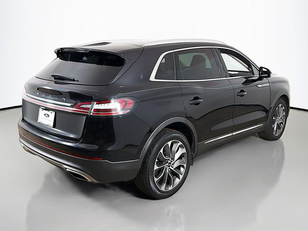 Used 2022 Lincoln Nautilus Reserve image 11