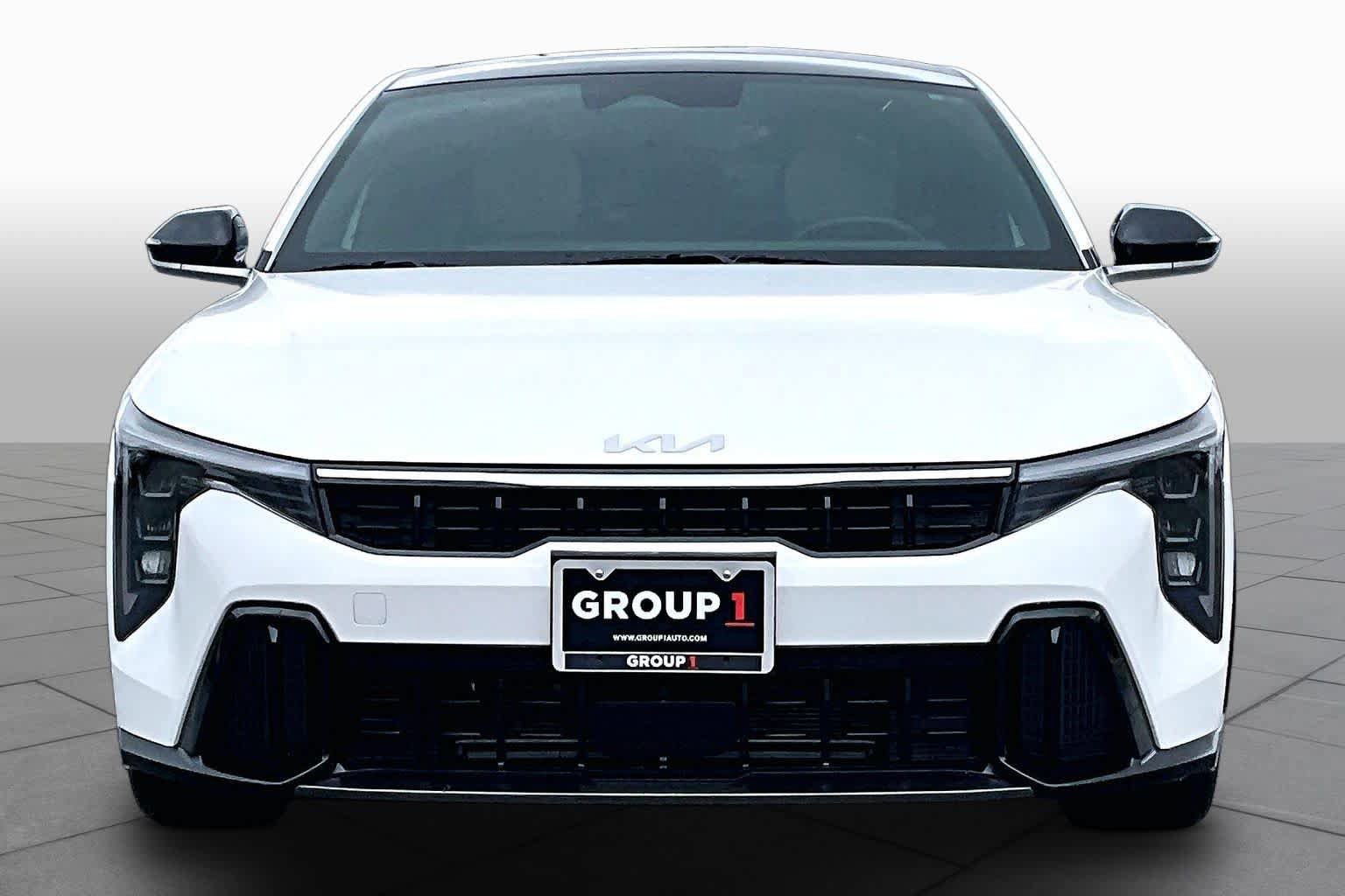 Used 2025 Kia K4 GT-Line w/ GT-Line Premium Package FWD image 4