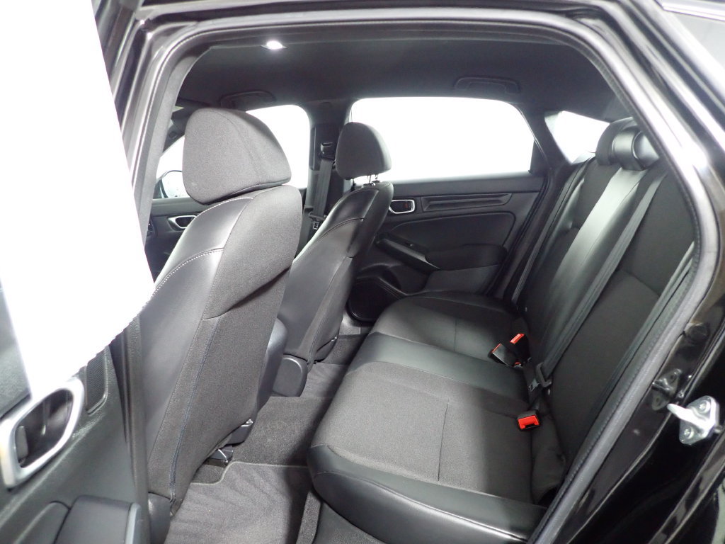 Used 2023 Honda Civic Sport image 29