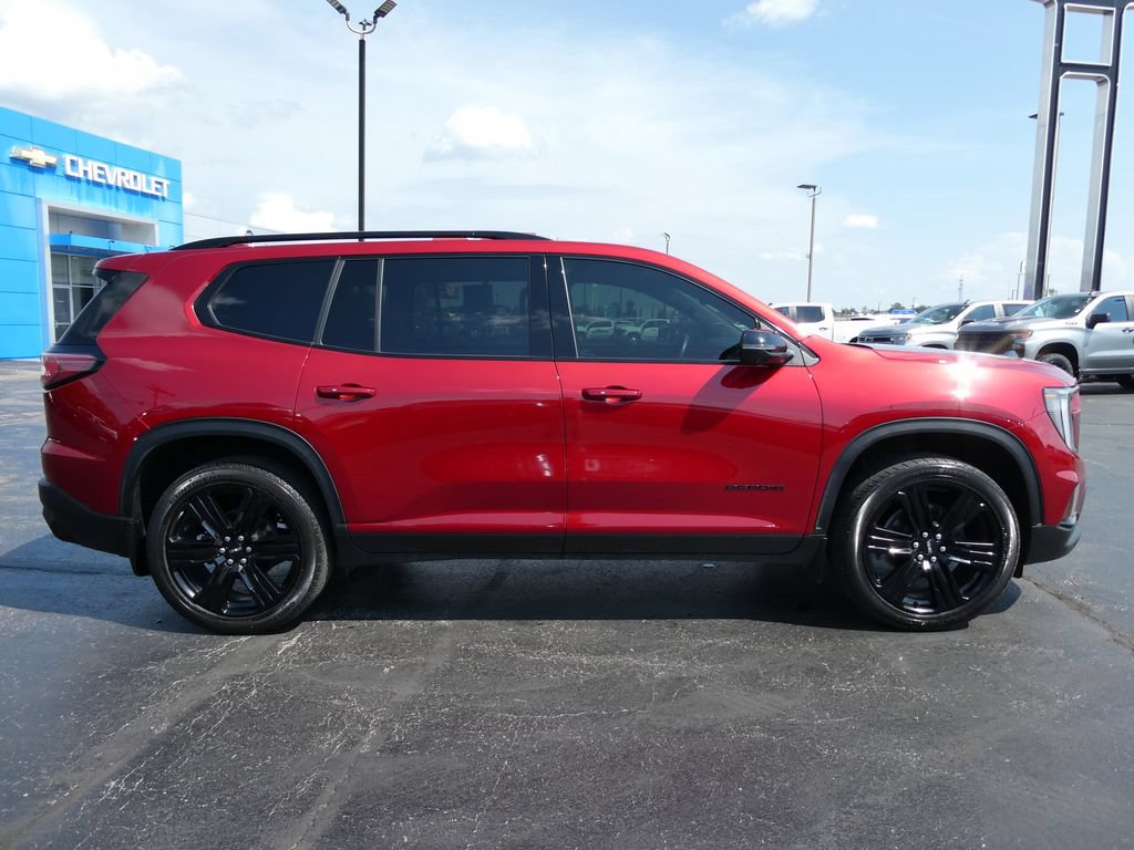Certified 2025 GMC Acadia Elevation w/ Elevation Premium Package FWD image 4