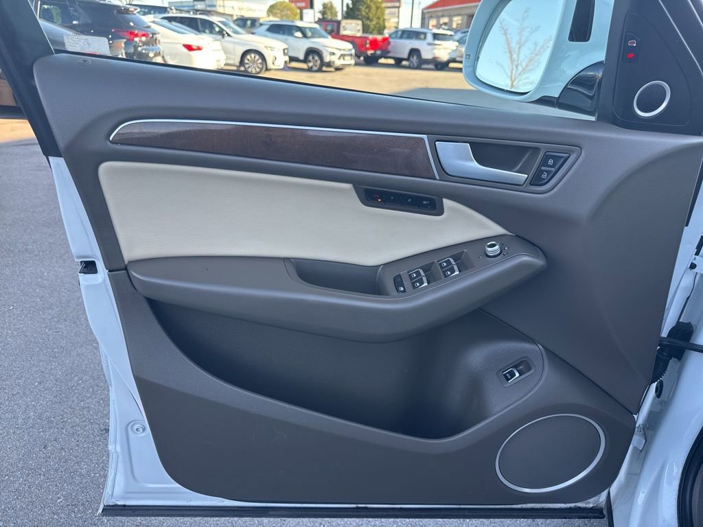 Used 2016 Audi Q5 2.0T Premium Plus w/ Technology Package image 10