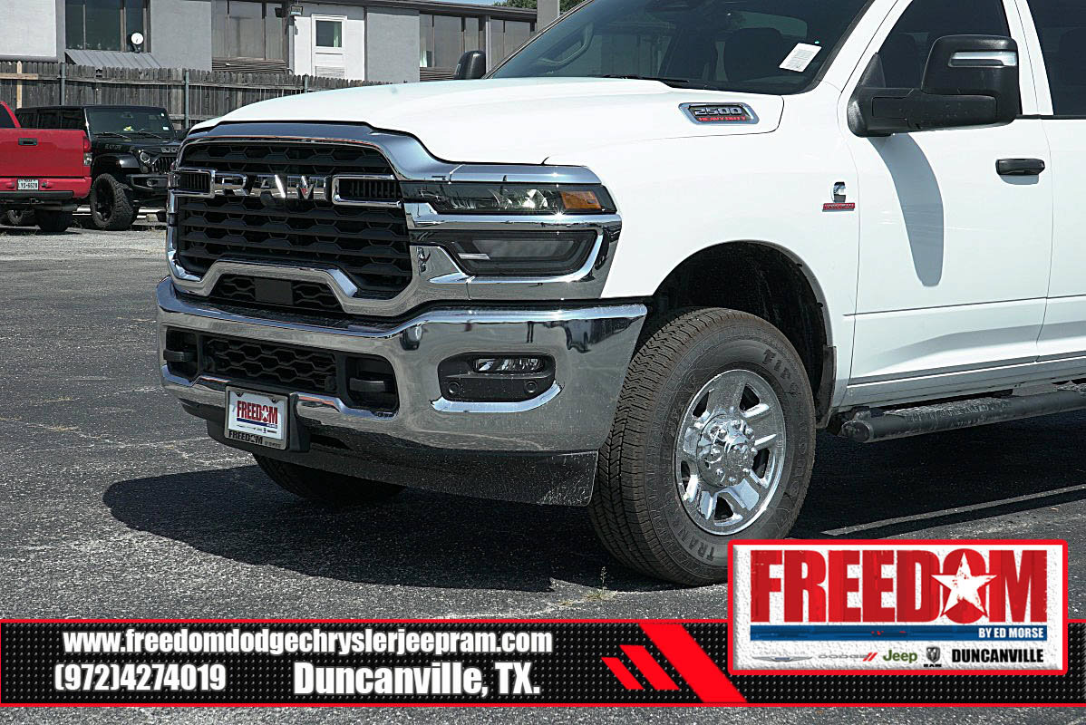 New 2025 RAM 2500 Tradesman AWD/4WD image 38