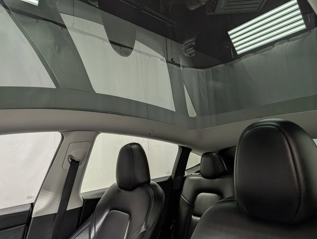 Used 2025 Tesla Model Y Long Range image 11