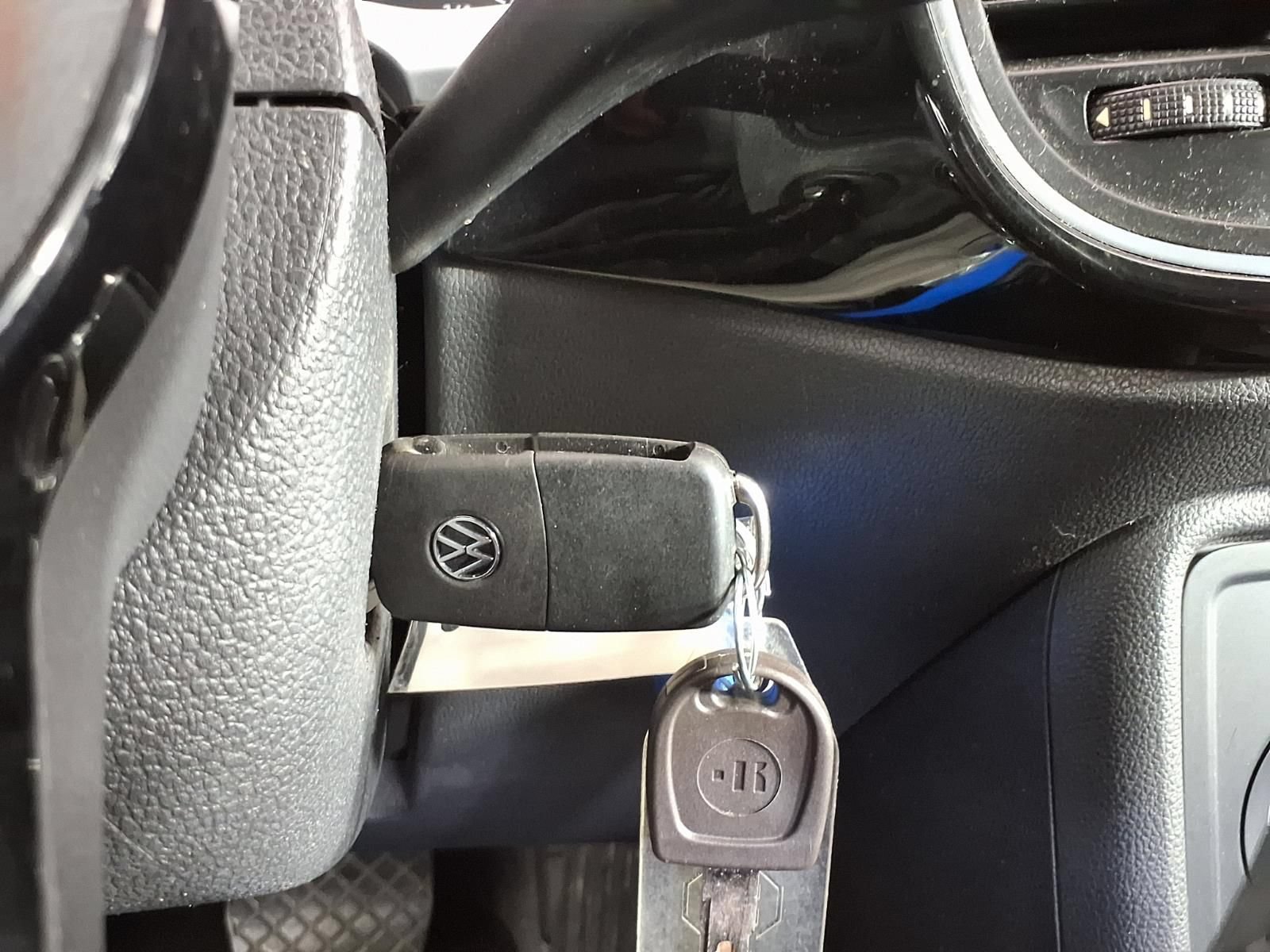 Used 2012 Volkswagen Beetle 2.5 FWD image 20