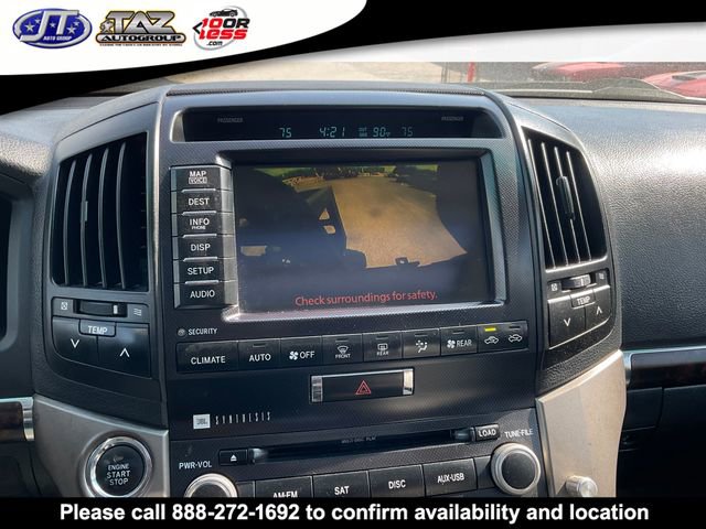 Used 2011 Toyota Land Cruiser w/ Upgrade Pkg AWD/4WD image 18