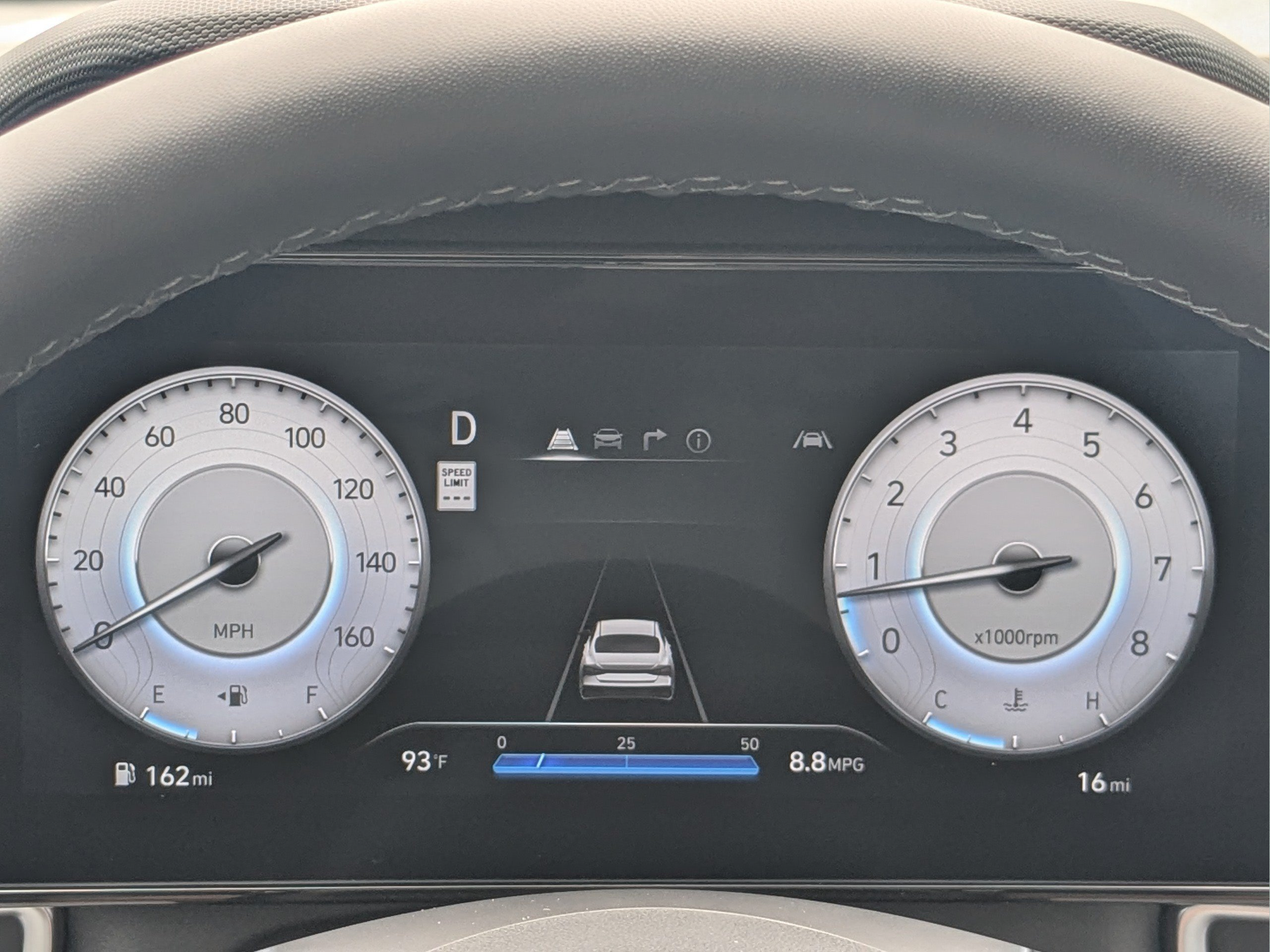 New 2026 Hyundai Elantra Limited FWD image 30