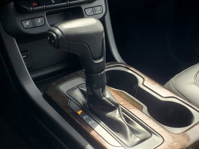 Used 2015 GMC Canyon SLT image 23