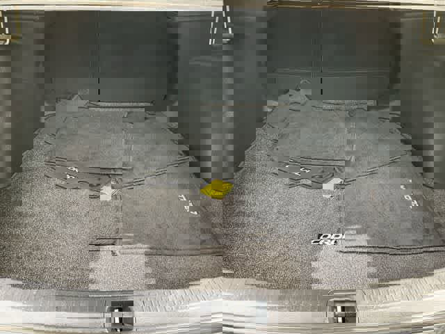 Used 2023 Toyota Corolla SE w/ Carpet Mat Package (TMS) image 16