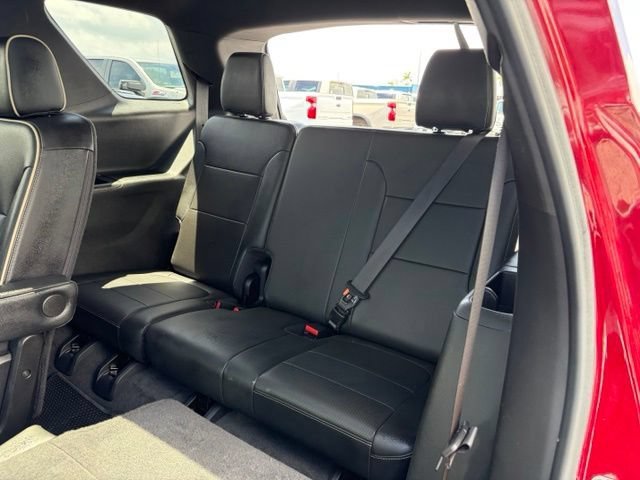 Used 2022 Chevrolet Traverse Premier w/ Redline Edition AWD/4WD image 16