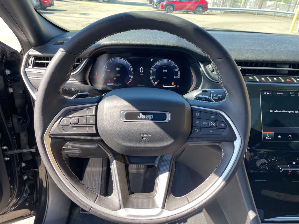 Used 2023 Jeep Grand Cherokee L Laredo AWD/4WD image 16