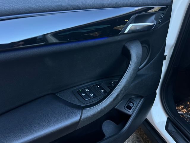 Used 2018 BMW X2 sDrive28i image 11