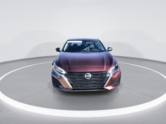 Certified 2024 Nissan Altima 2.5 SV FWD image 3