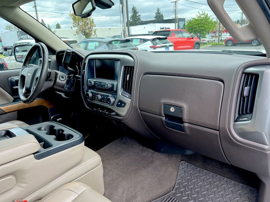 Used 2018 Chevrolet Silverado 1500 LTZ w/ Sport Package AWD/4WD image 21