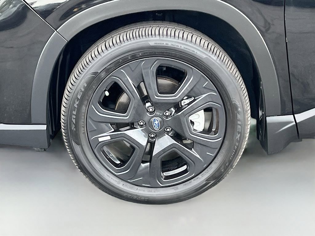 Used 2024 Subaru Ascent Onyx Edition image 32