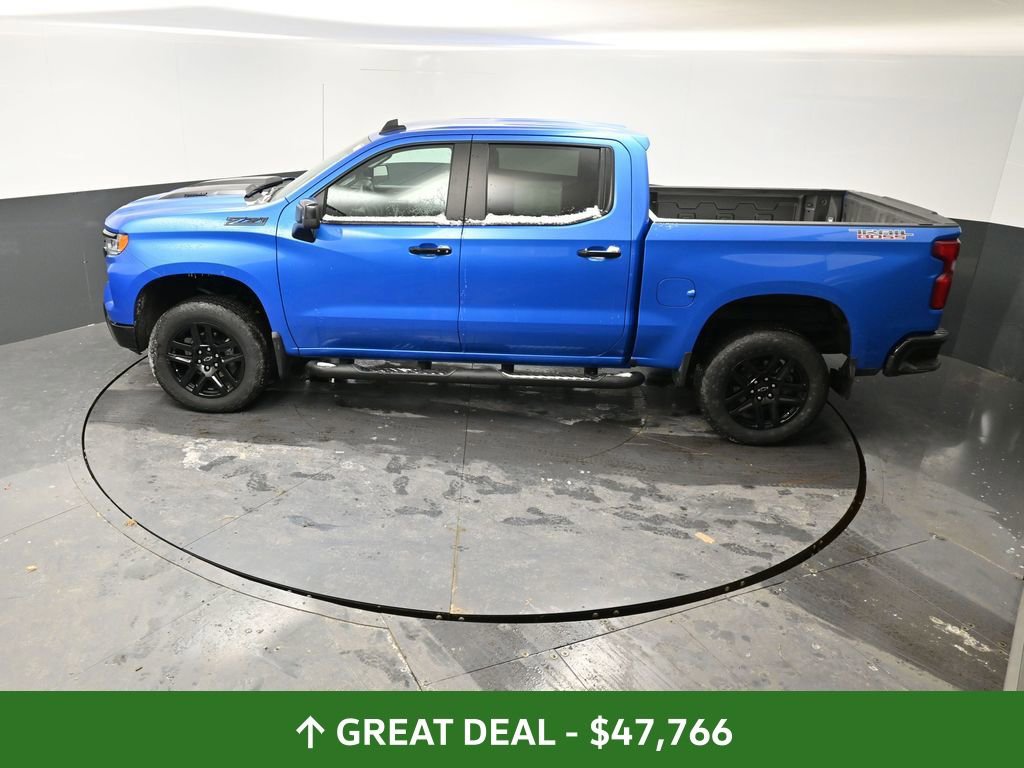 Used 2025 Chevrolet Silverado 1500 LT Trail Boss w/ LPO, Dark Essentials Package image 46