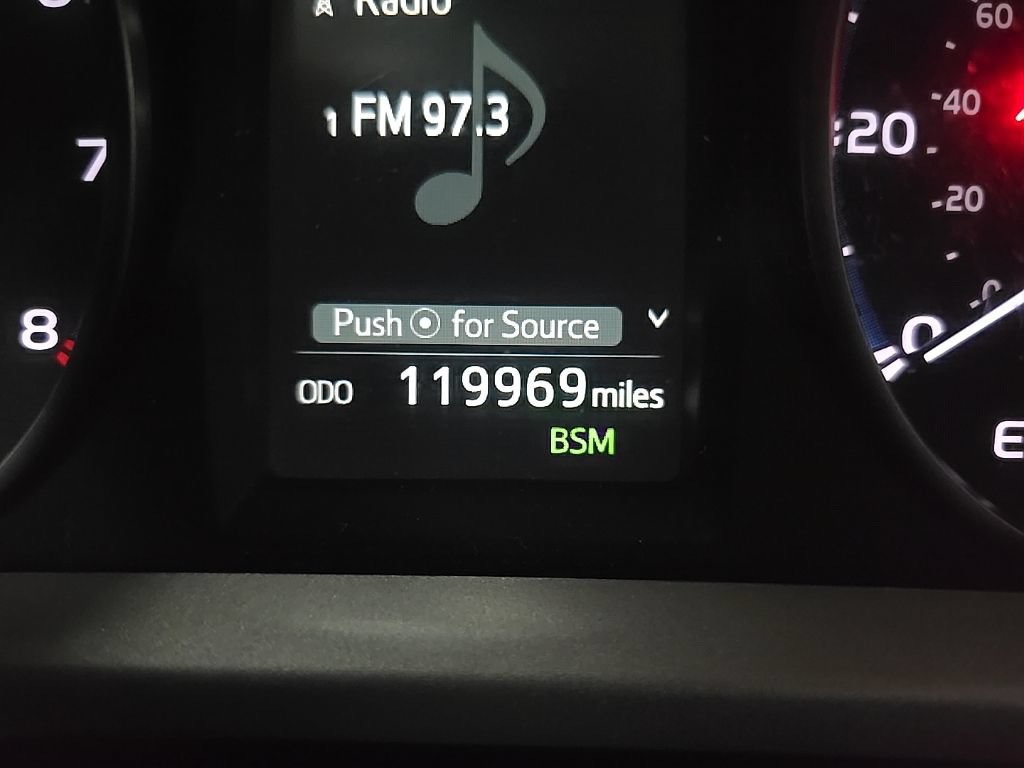 Used 2018 Toyota RAV4 XLE w/ Plus Extra Value Package AWD/4WD image 23