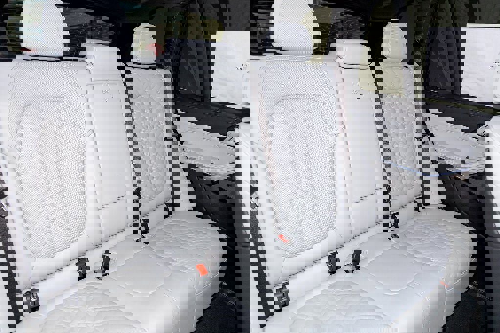 New 2026 BMW X5 xDrive50e w/ Climate Comfort Package image 35