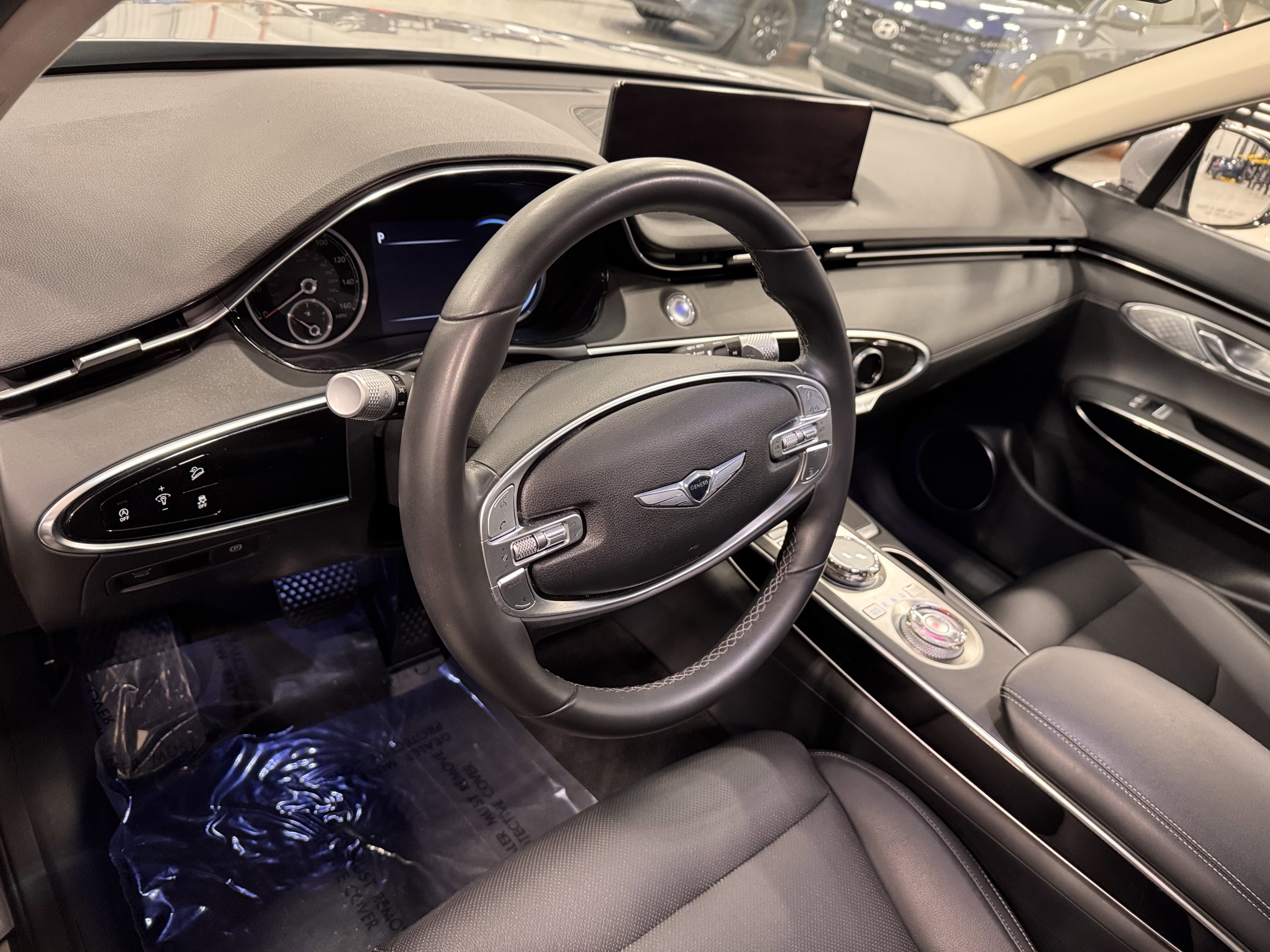 Used 2025 Genesis GV70 2.5T image 16