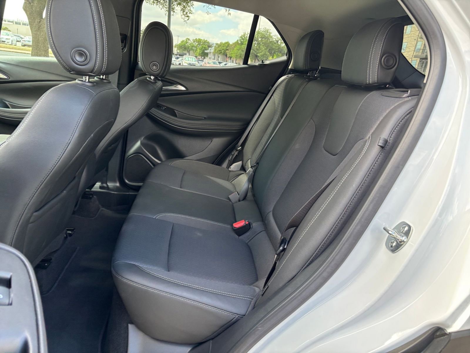 Used 2025 Buick Encore GX Preferred image 22