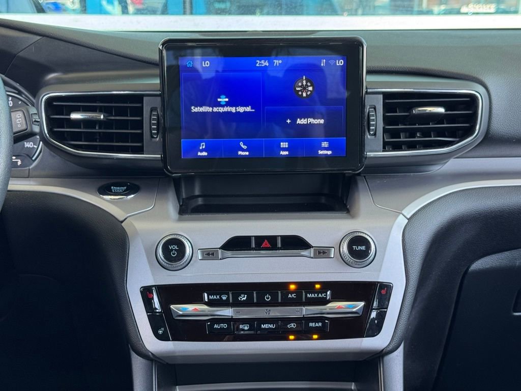 Used 2023 Ford Explorer XLT w/ Equipment Group 202A image 21