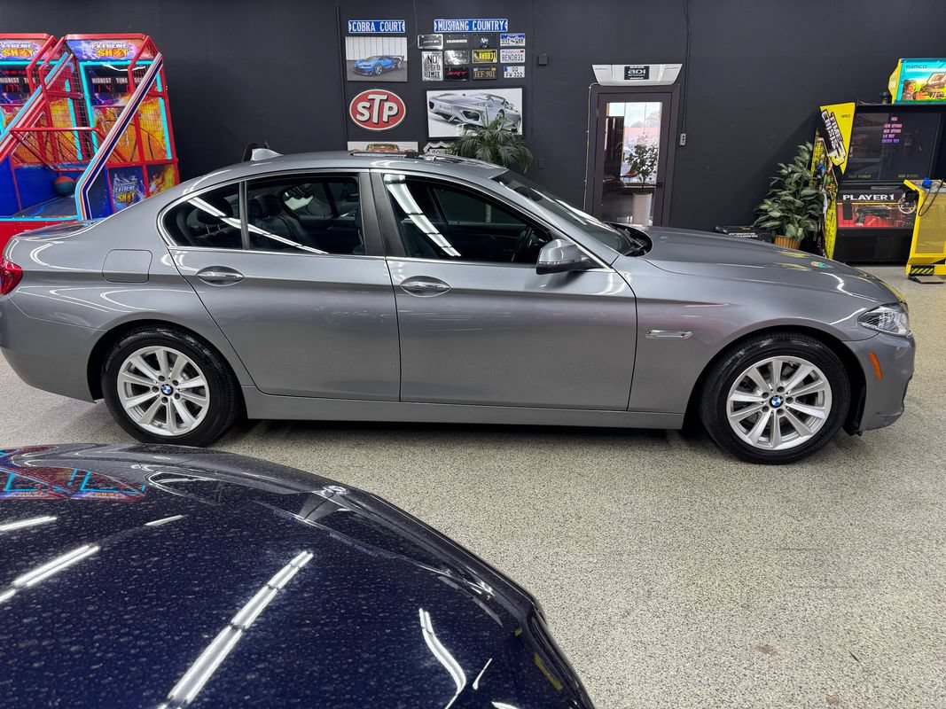 Used 2016 BMW 528i xDrive Sedan AWD/4WD image 6