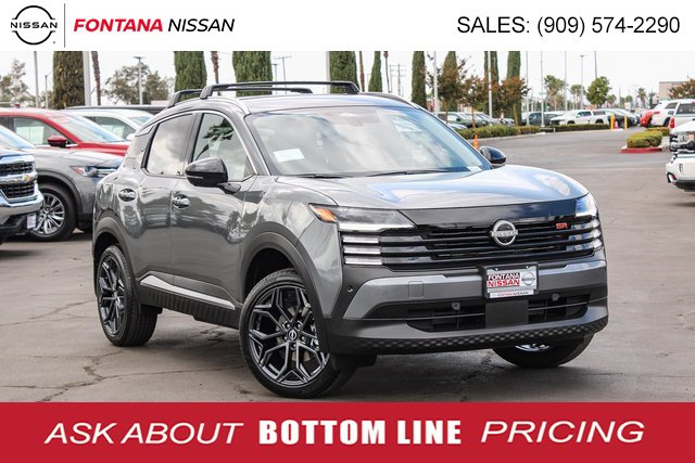 New 2026 Nissan Kicks SR w/ Cold Weather Package