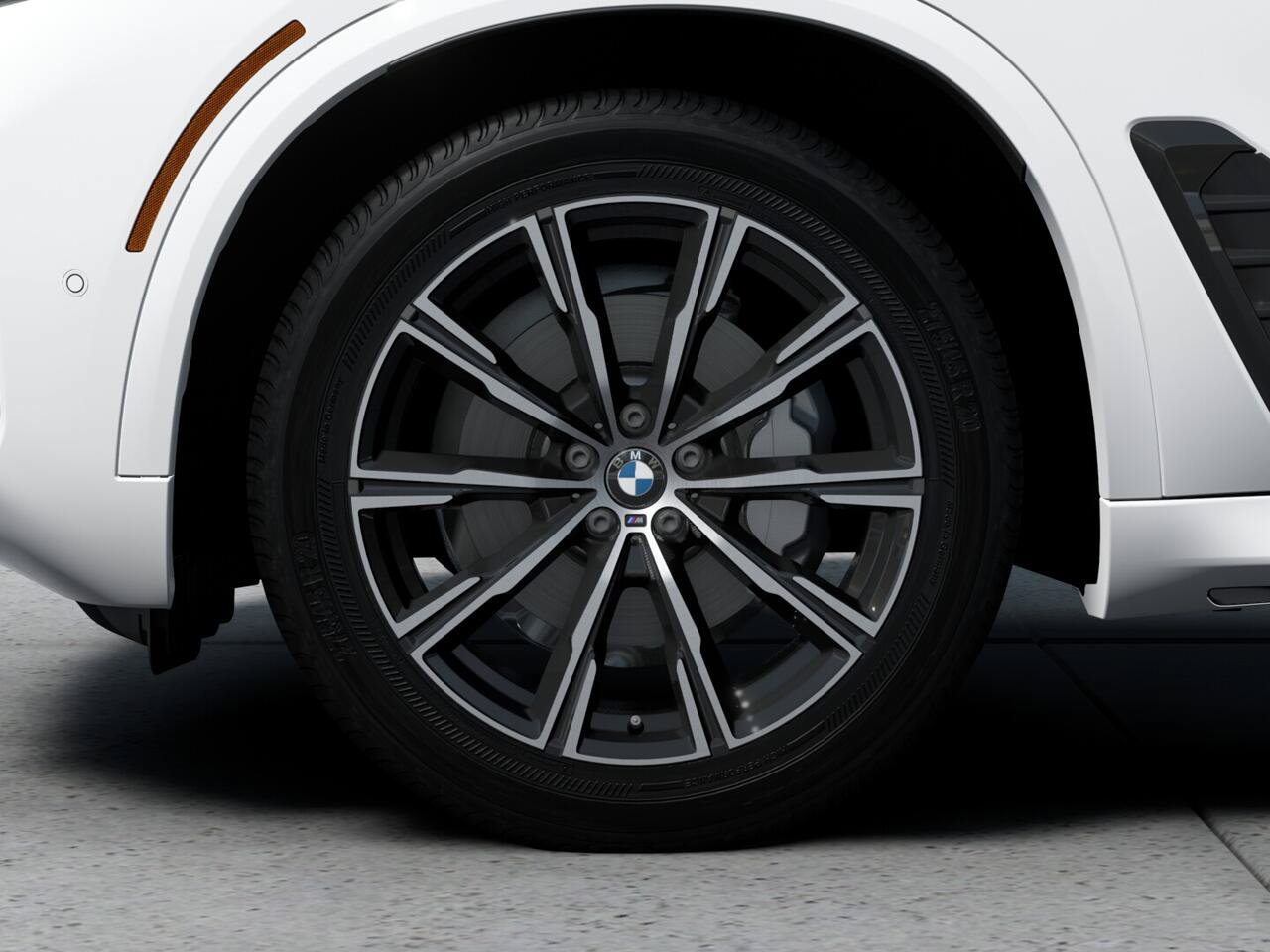 Used 2026 BMW X5 sDrive40i w/ M Sport Package RWD image 7