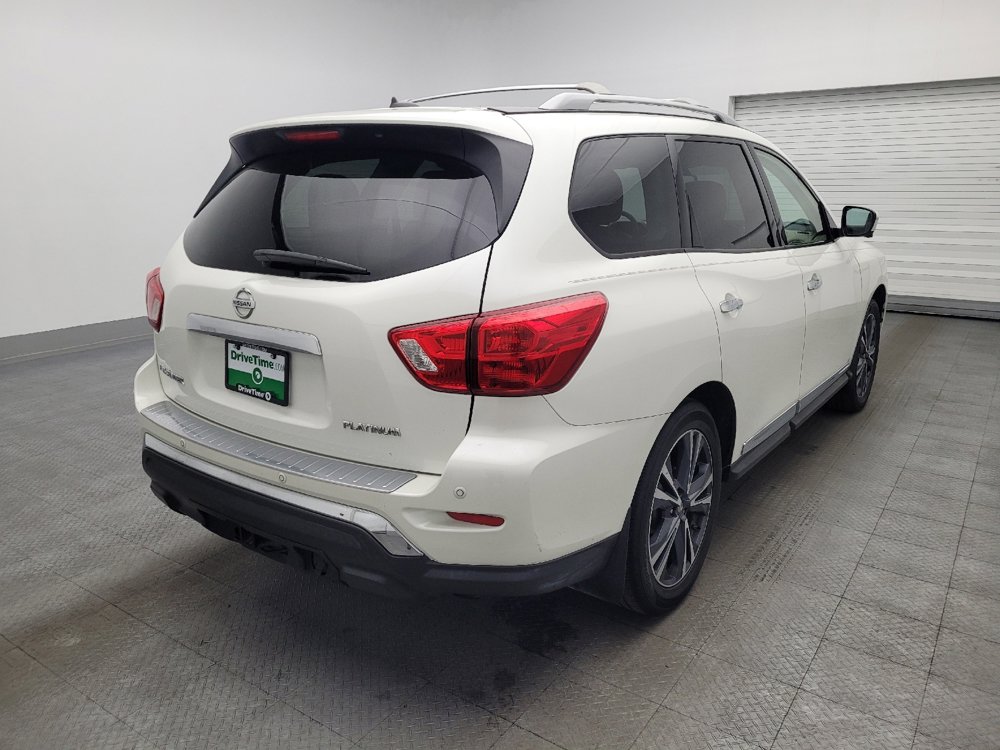 Used 2018 Nissan Pathfinder Platinum w/ Cargo Package image 9