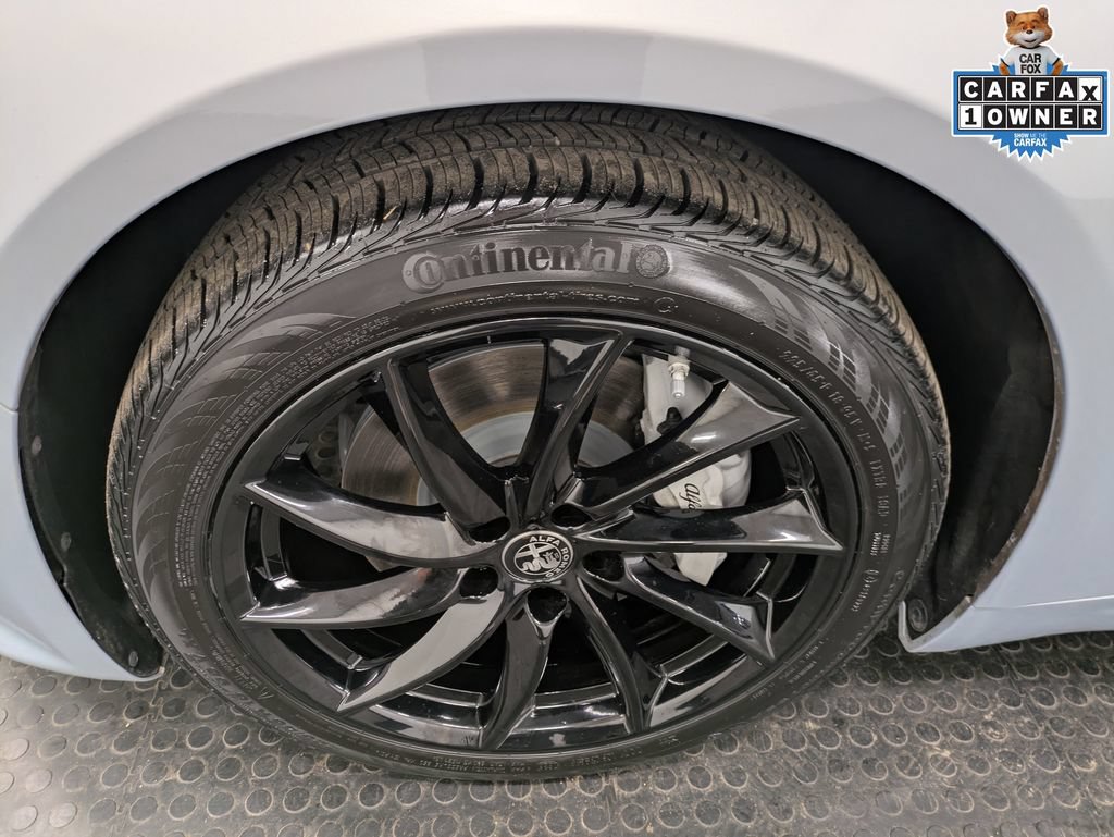 Used 2023 Alfa Romeo Giulia Ti AWD/4WD image 7
